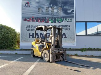 Четырехопорные погрузчики Caterpillar GP20N