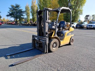 Четырехопорные погрузчики Caterpillar GP20N