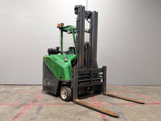 Четырехходовый вилочный погрузчик Combilift COMBI CB2500